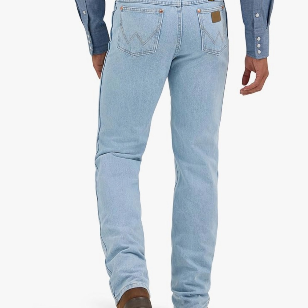 Wrangler Men's Light Blue Straight Jeans